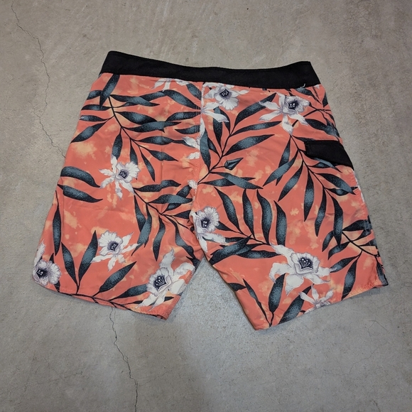 Volcom Mod-Tech Wave Pattern Shorts Men's 33 - Picture 2 of 5